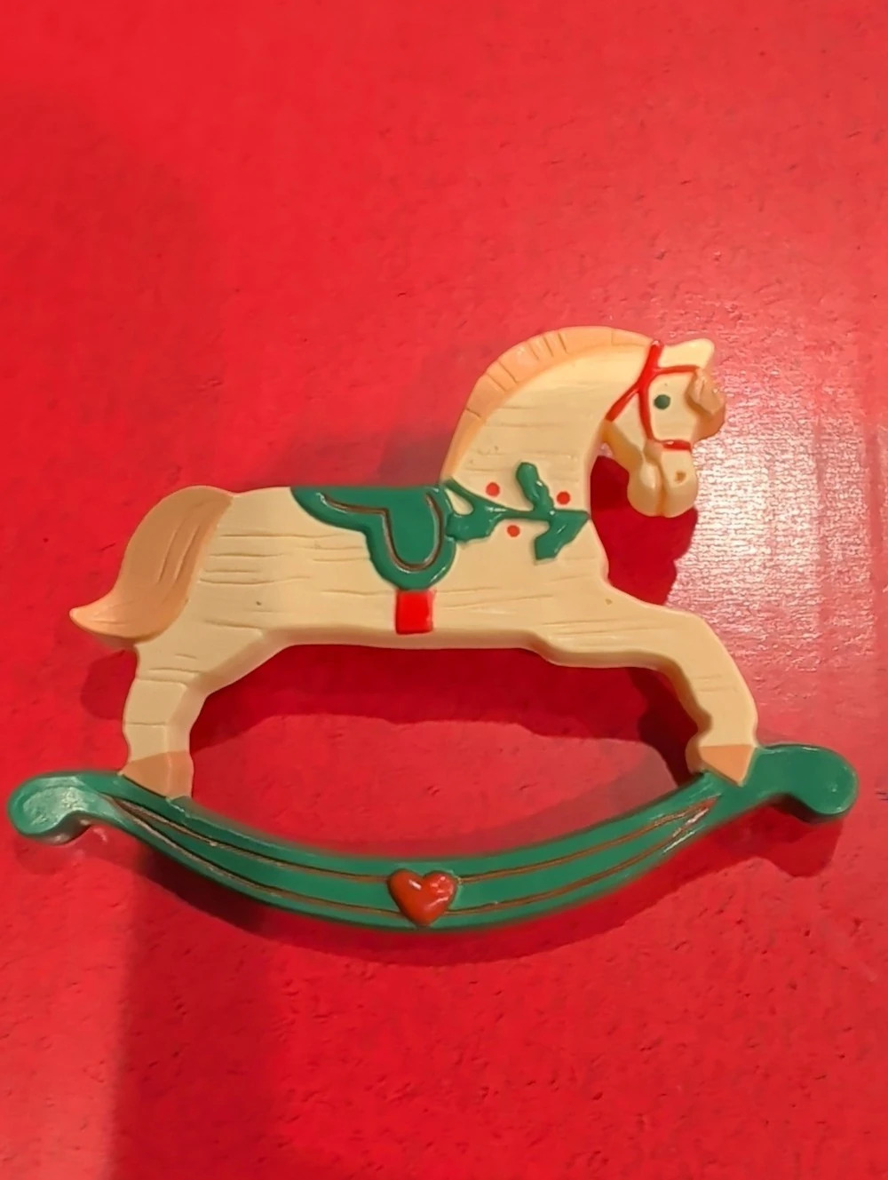 Hallmark Vintage 1989 Rocking Horse Christmas Brooch Green & Cream